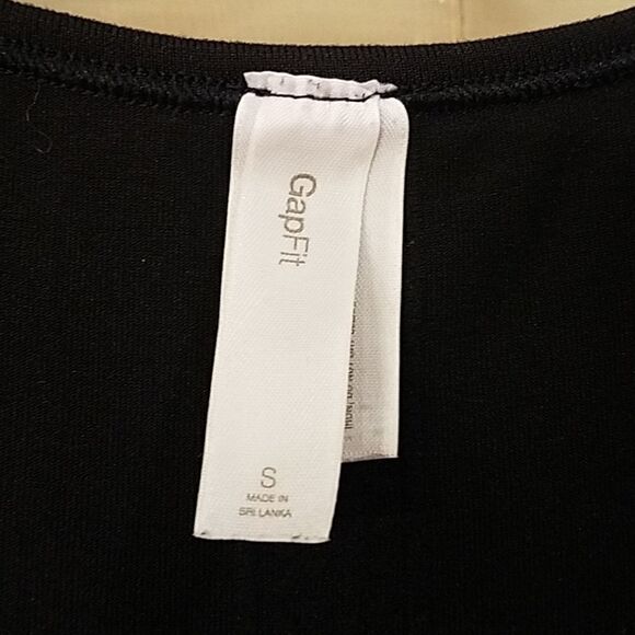 Gap fit black racerback tank top - Picture 3 of 5